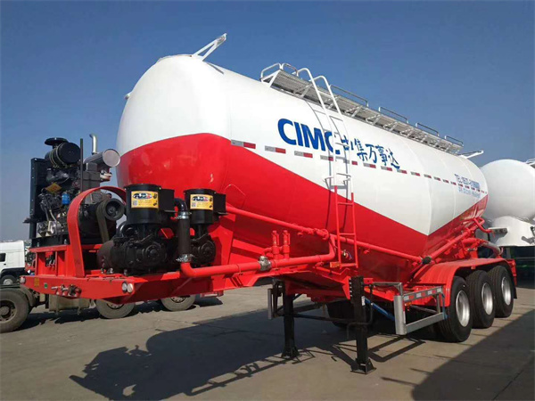 Bulk cement tanker