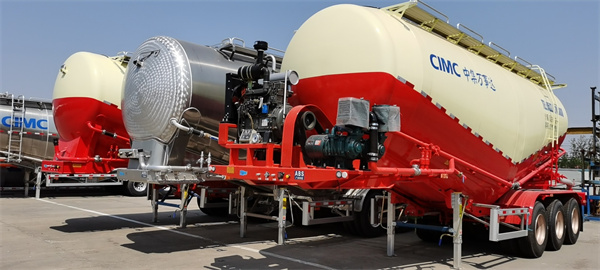 Bulk cement tanker